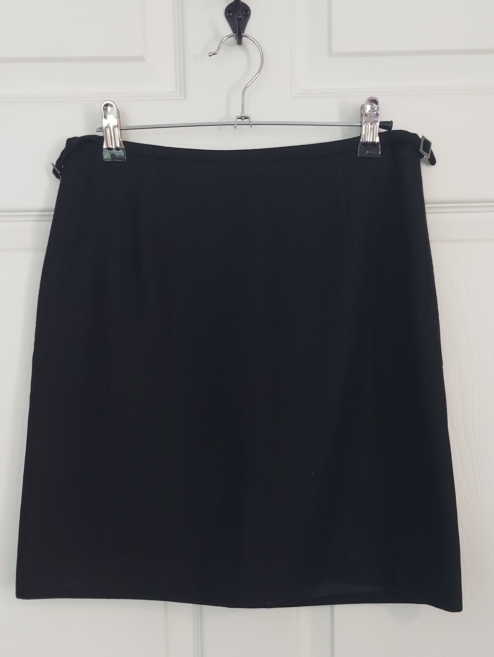 Ann Taylor Black Wool Blend A-Line Skirt Side Buckles Size 6
